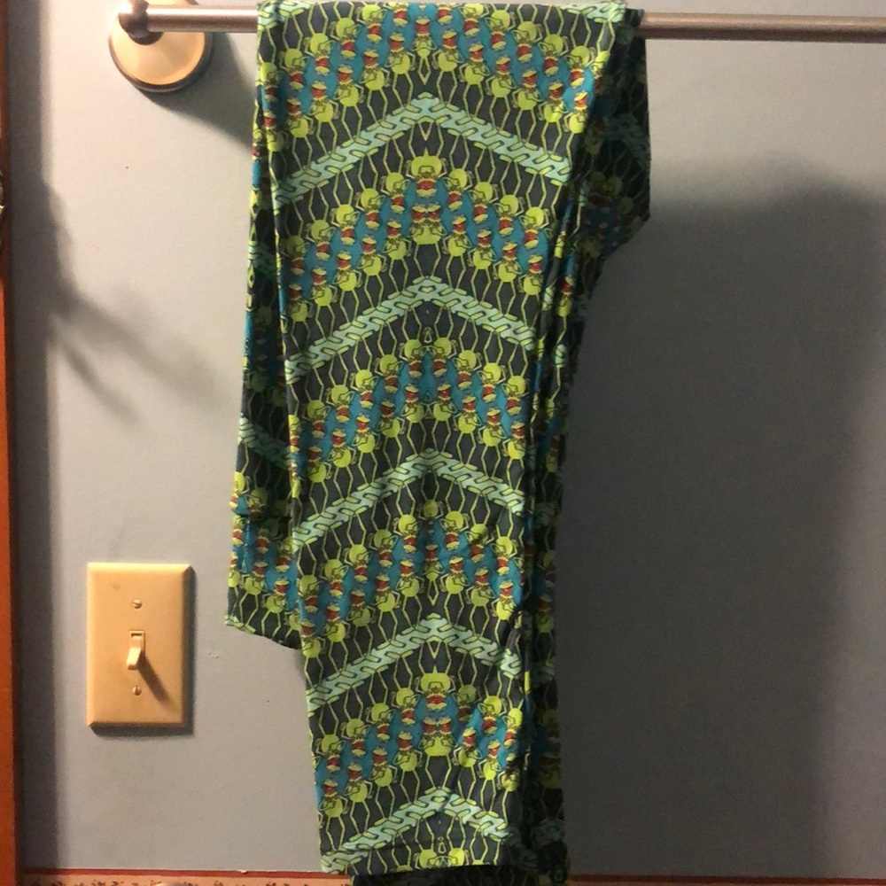 Lularoe Disney leggings TC